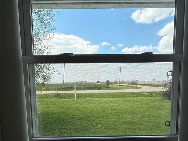 27986 Esmond Road, Esmond, IL 60129
