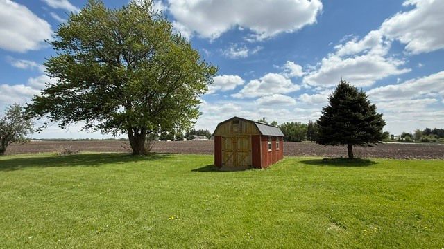 27986 Esmond Road, Esmond, IL 60129