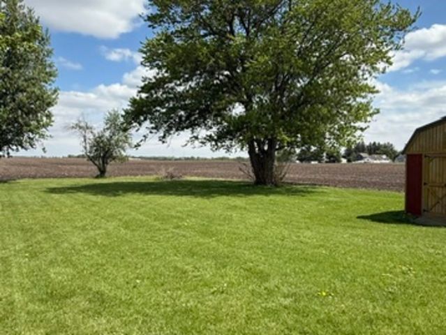 27986 Esmond Road, Esmond, IL 60129