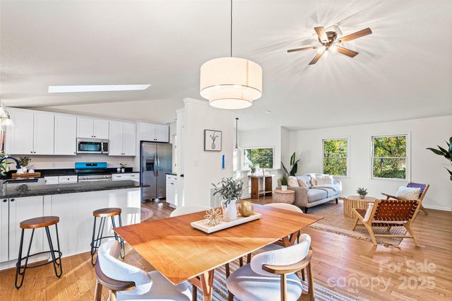 10 Evening Shade Drive, Weaverville, NC 28787