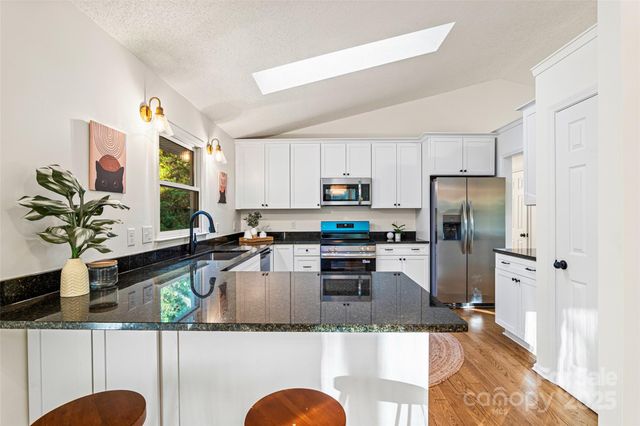 10 Evening Shade Drive, Weaverville, NC 28787