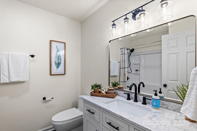10 Evening Shade Drive, Weaverville, NC 28787