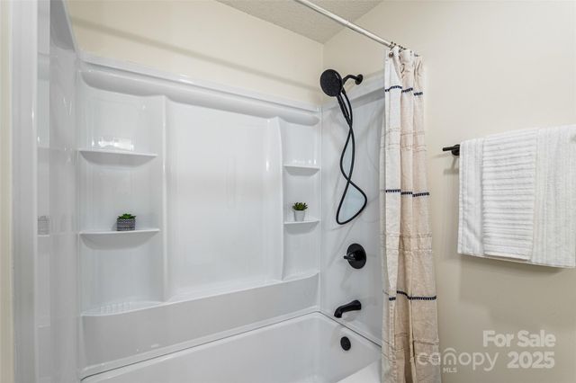 10 Evening Shade Drive, Weaverville, NC 28787