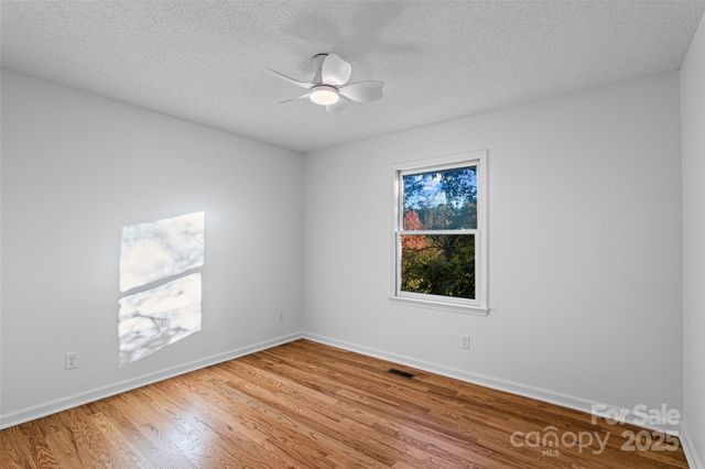 10 Evening Shade Drive, Weaverville, NC 28787