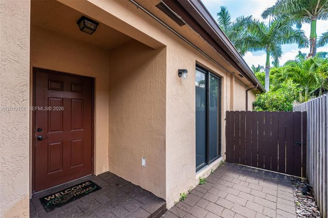 633 SE 35th Ter, Homestead, FL 33033