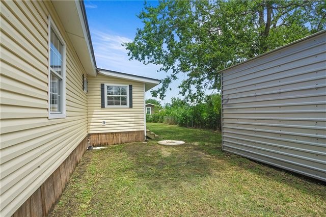 23242 Fm 244, Iola, TX 77861