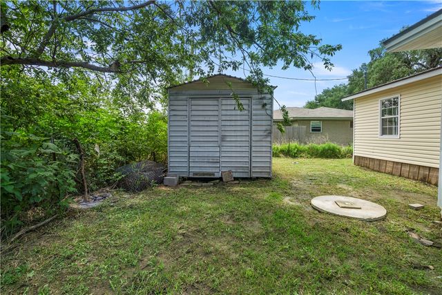 23242 Fm 244, Iola, TX 77861