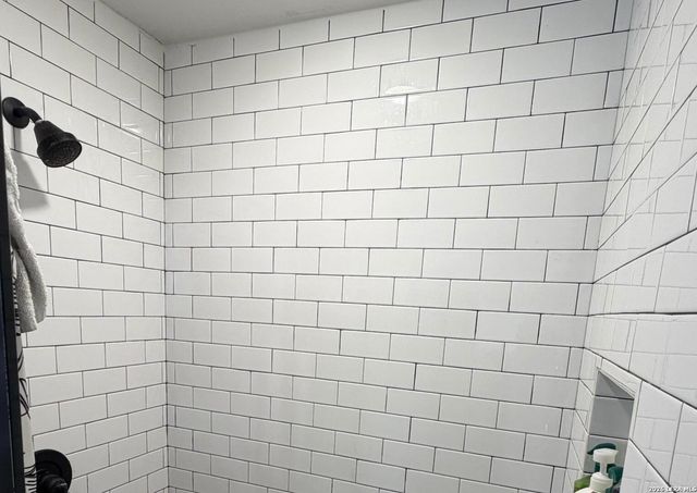 1623 San Angelo, San Antonio, TX 78201