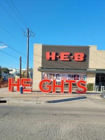 8013 N Main Street Street, Houston, TX 77022