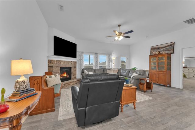 5498 Little Field Avenue, Springdale, AR 72762