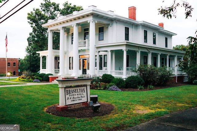 340 Scarlett Rose Way, Hoschton, GA 30548