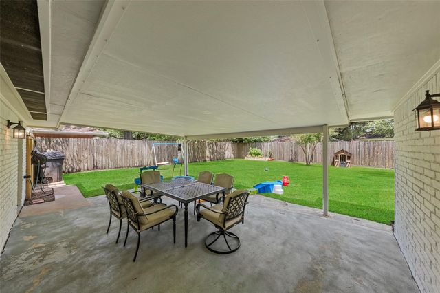 10502 Shadow Wood Drive, Houston, TX 77043