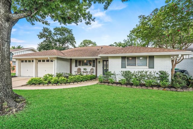 10502 Shadow Wood Drive, Houston, TX 77043