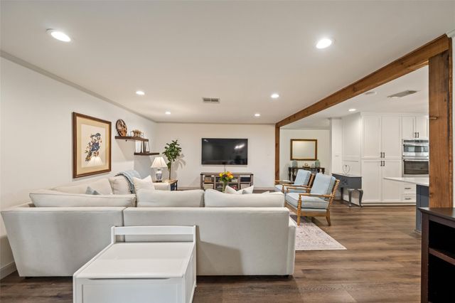 10502 Shadow Wood Drive, Houston, TX 77043
