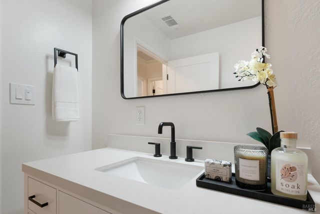 2133 Redwood Rd, Napa, CA 94558