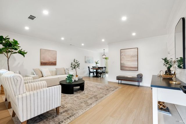 2133 Redwood Rd, Napa, CA 94558