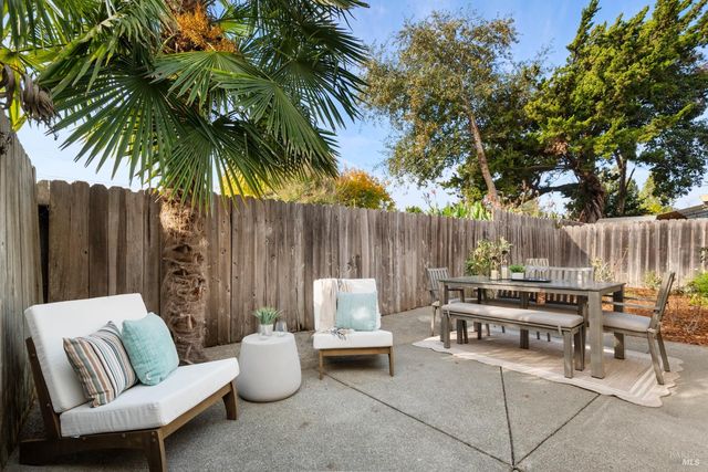 2133 Redwood Rd, Napa, CA 94558