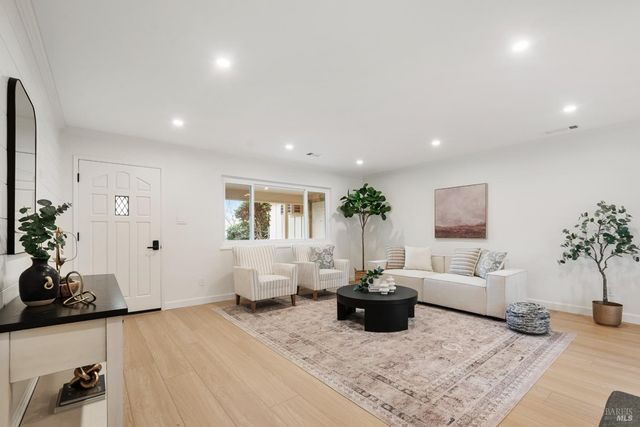 2133 Redwood Rd, Napa, CA 94558