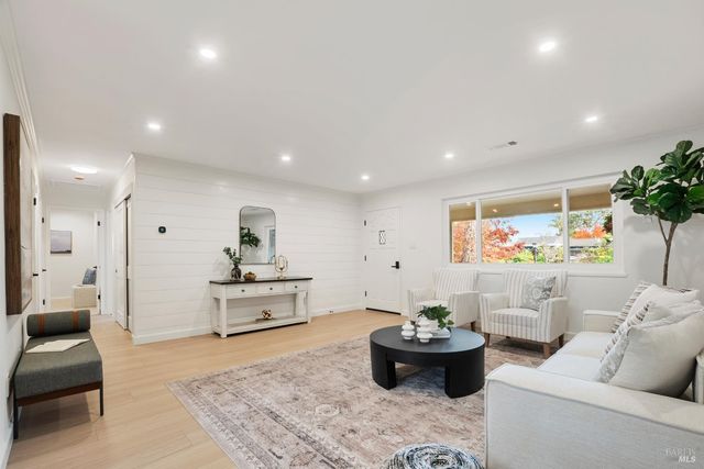 2133 Redwood Rd, Napa, CA 94558