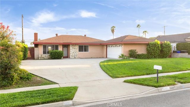 9161 La Ronda, Alta Loma, CA 91701