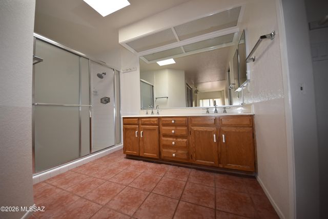 5120 E Woodgate Lane, Tucson, AZ 85712