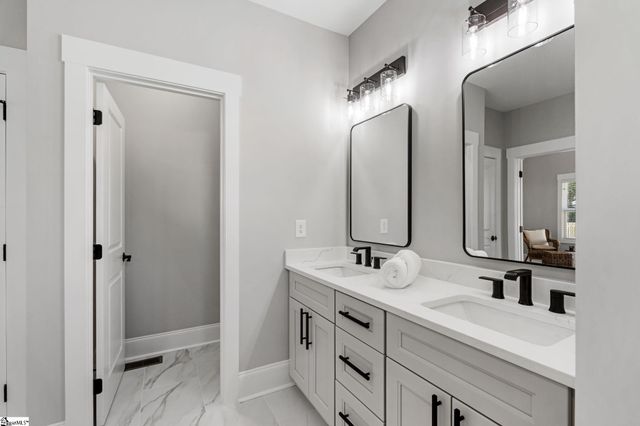 107 Potomac Avenue, Greenville, SC 29605