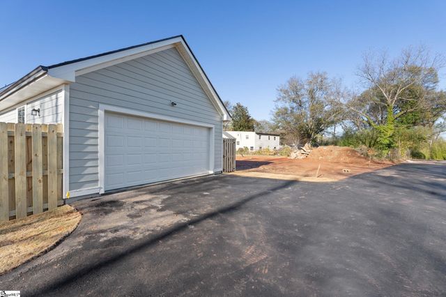107 Potomac Avenue, Greenville, SC 29605