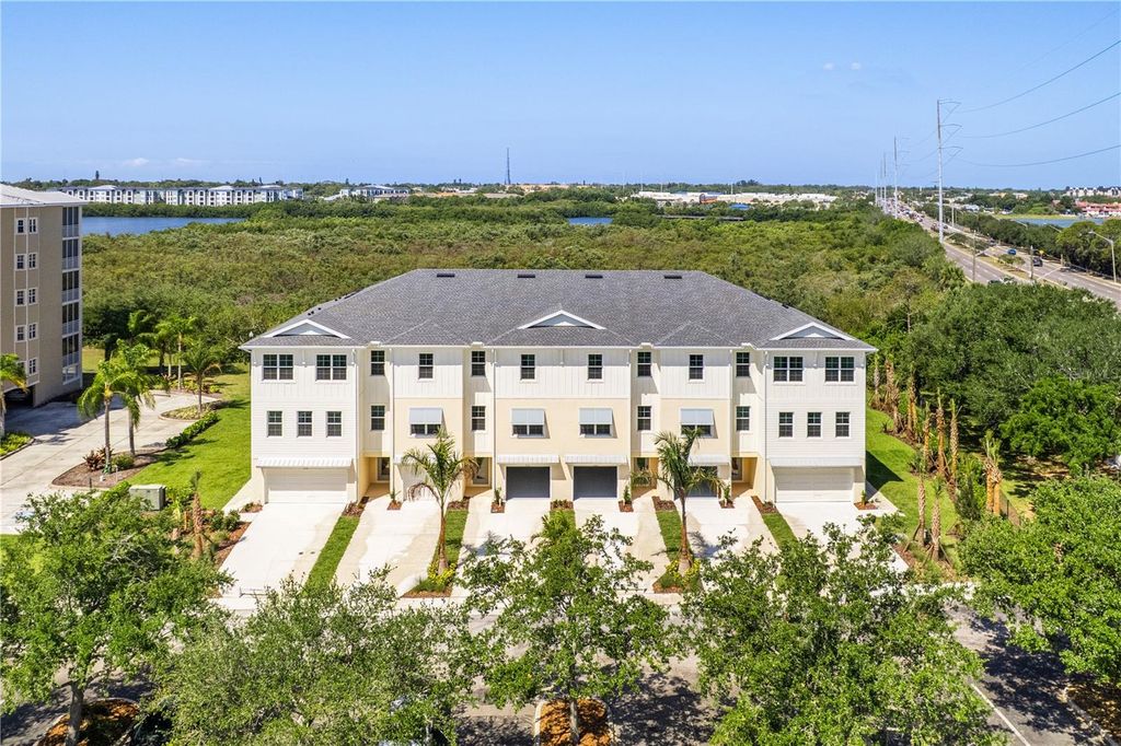 7398 MARATHON DRIVE, Seminole, FL 33777