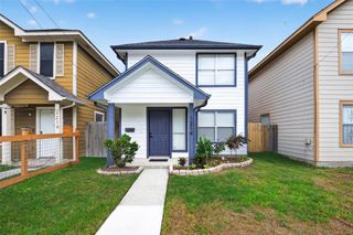 1214 Cleveland Street, Houston, TX 77019