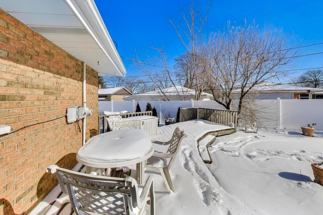 16827 Parkside Avenue, South Holland, IL 60473