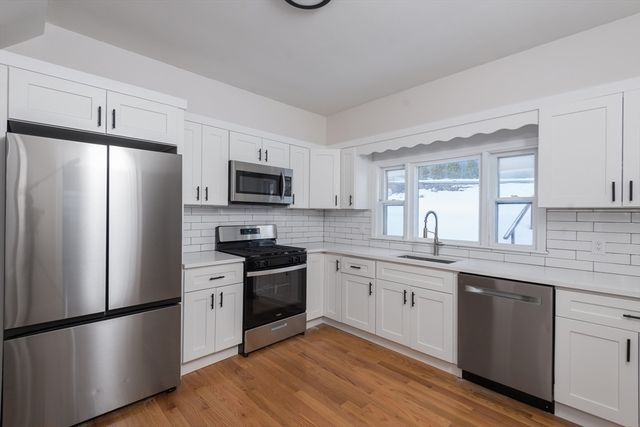 21 Upcrest Rd, Boston, MA 02135