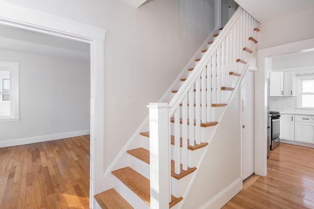 21 Upcrest Rd, Boston, MA 02135