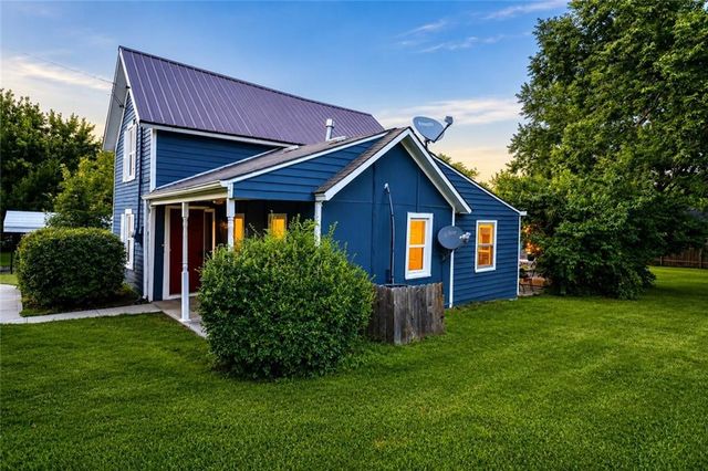 405 Russell Street, Lathrop, MO 64465