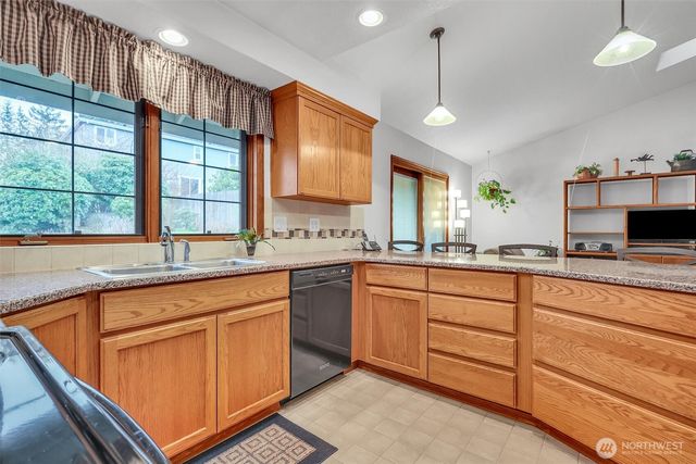 2460 215th Place SW, Brier, WA 98036