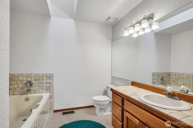 2460 215th Place SW, Brier, WA 98036