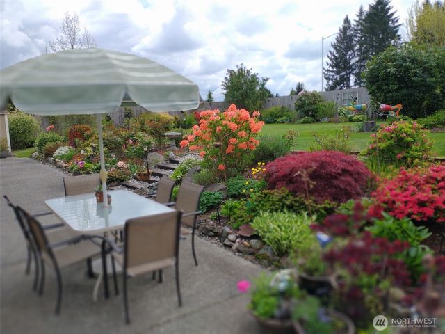 2460 215th Place SW, Brier, WA 98036