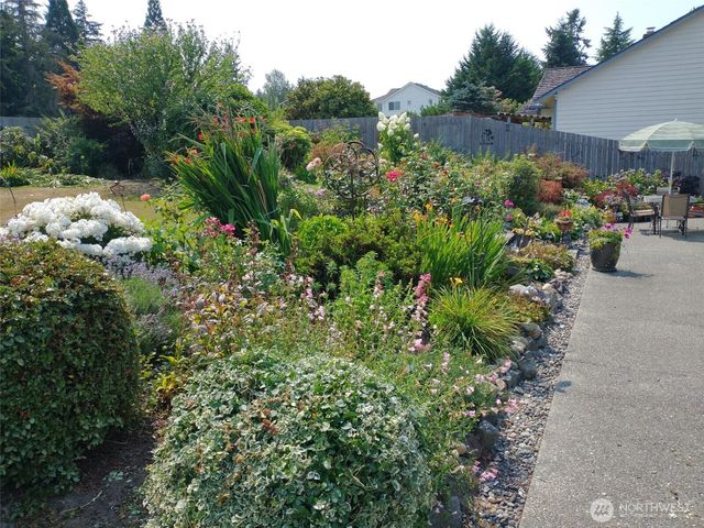 2460 215th Place SW, Brier, WA 98036