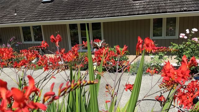 2460 215th Place SW, Brier, WA 98036