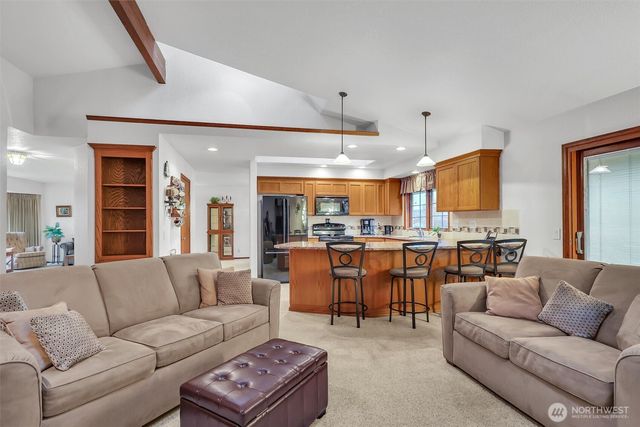 2460 215th Place SW, Brier, WA 98036