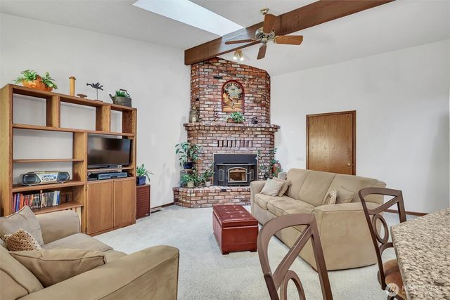 2460 215th Place SW, Brier, WA 98036