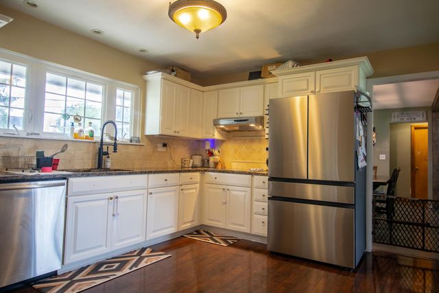 533 Leslie Drive, Newark, OH 43055