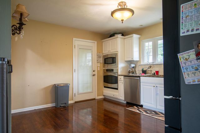 533 Leslie Drive, Newark, OH 43055