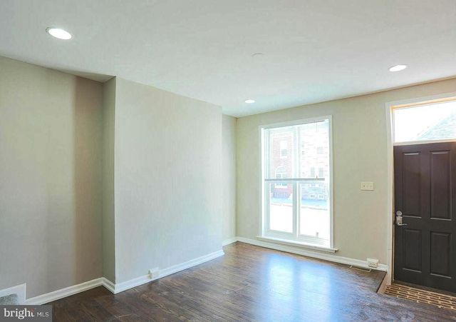 1114 W CROSS ST, Baltimore, MD 21230