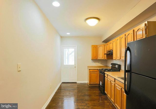 1114 W CROSS ST, Baltimore, MD 21230