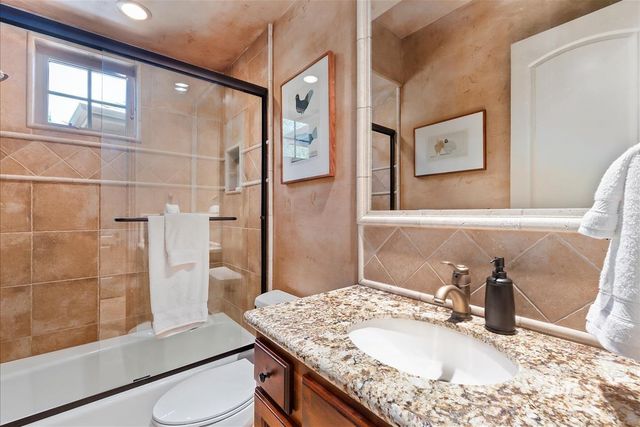 215 W Riverbridge Ln, Eagle, ID 83616