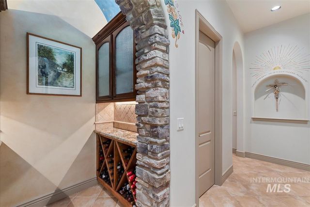 215 W Riverbridge Ln, Eagle, ID 83616