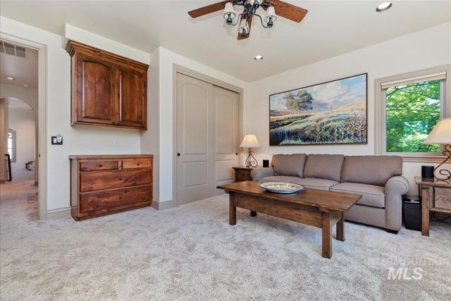 215 W Riverbridge Ln, Eagle, ID 83616