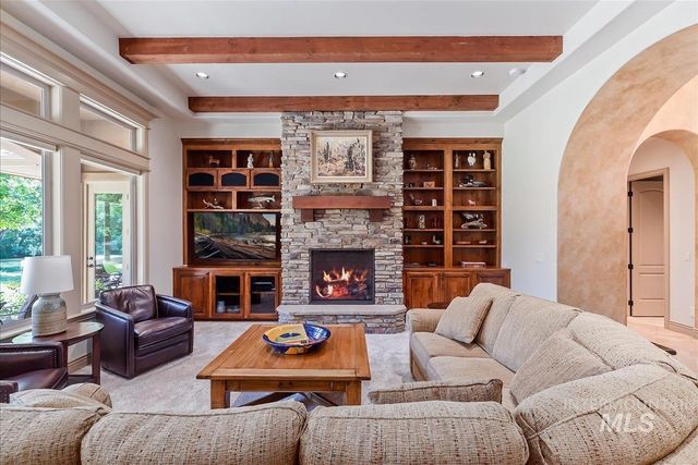 215 W Riverbridge Ln, Eagle, ID 83616