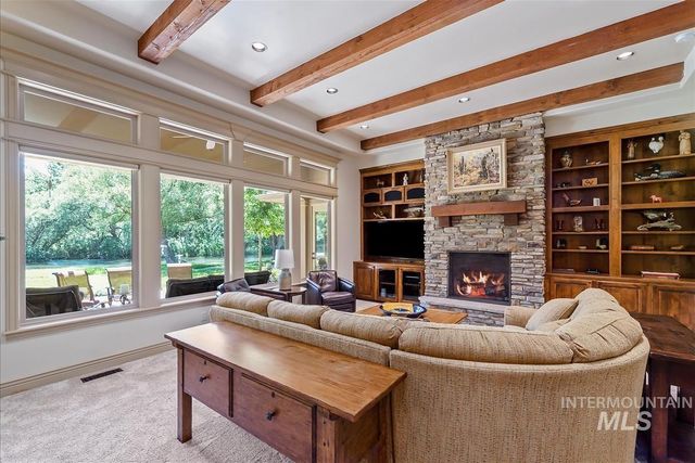 215 W Riverbridge Ln, Eagle, ID 83616