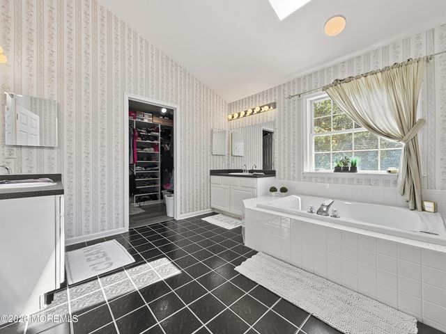 26 Gristmill Road, Howell, NJ 07731